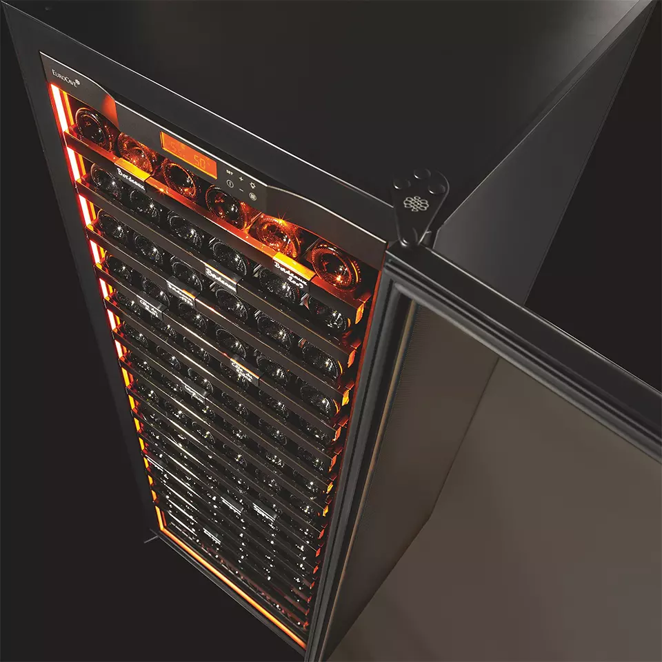 Cave à vin- Conception de biens d'équipement pour l'industrie-Innovation-Design Industriel -Agence de design industriel Lyon - Design global - Modélisation CAO 3D pour industrie. Designer industriel indépendant