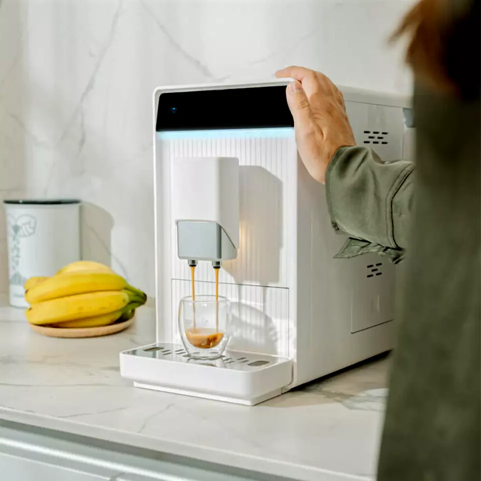 Design Produit - Innovation - Design Industriel -Modélisation CAO 3D - Demaneo, agence de design industriel Lyon - Design de machines a café - Coffee maker - Design de produits high-tech electromenager.