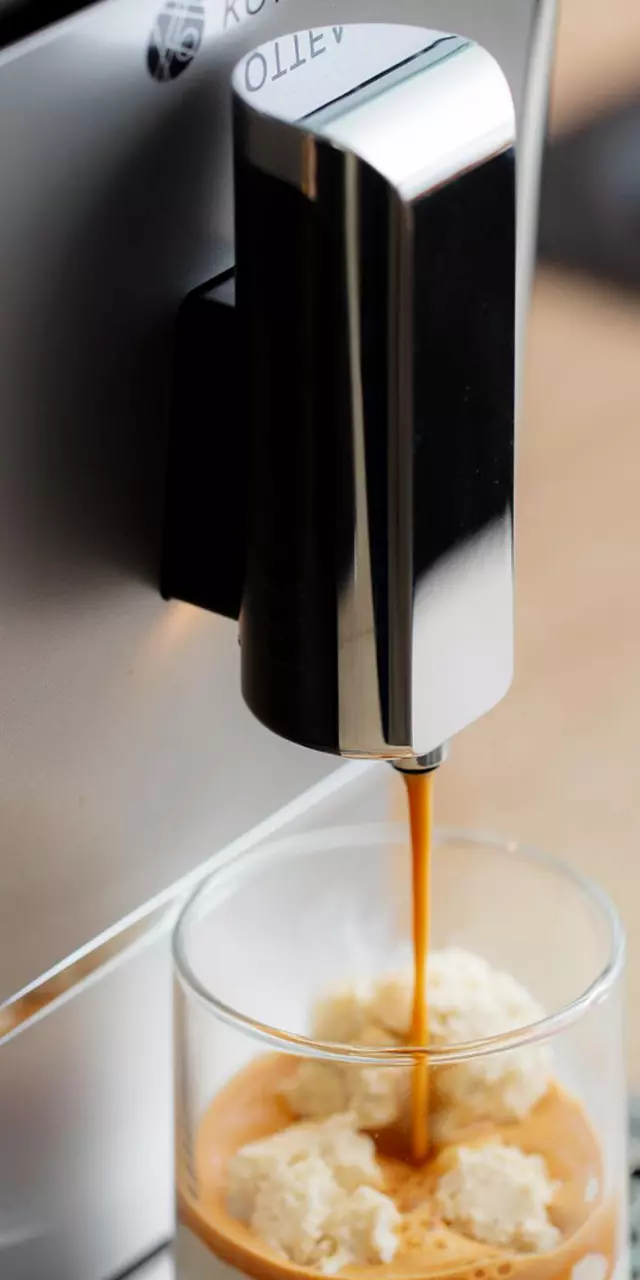 Design Produit - Innovation - Design Industriel -Modélisation CAO 3D - Demaneo, agence de design industriel Lyon - Design de machines a café - Coffee maker - Design de produits high-tech electromenager.