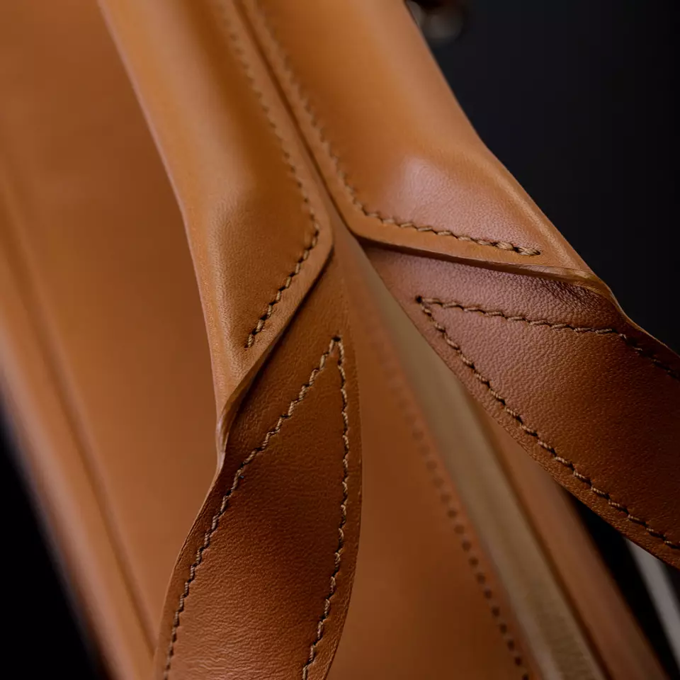 Maroquinerie - Cuir - Leather -Conception de sacs de voyage - Mode -Agence de design industriel Lyon - Design global - Designer produit 69000 - Auvergne Rhône-Alpes 