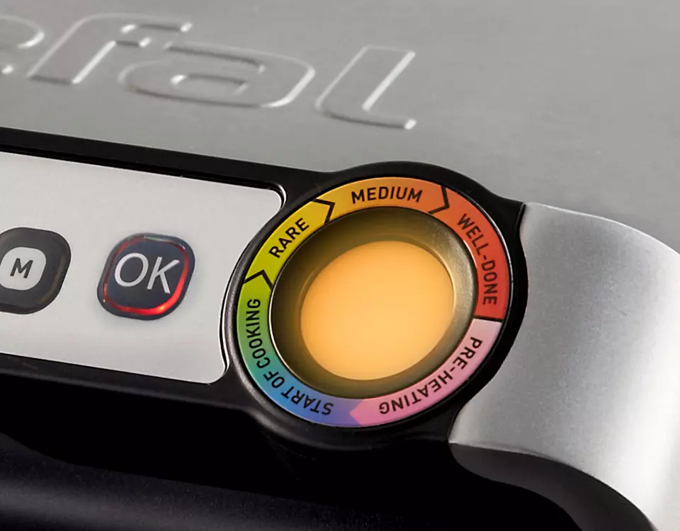 Design Produit - Innovation - Design Industriel -Modélisation CAO 3D - Demaneo, agence de design industriel Lyon - Grâce à la technologie intelligente brevetée, OptiGrill ajuste automatiquement les paramètres de cuisson en fonction de l'épaisseur de la viande pour des cuissons parfaites de vos viandes et poissons.