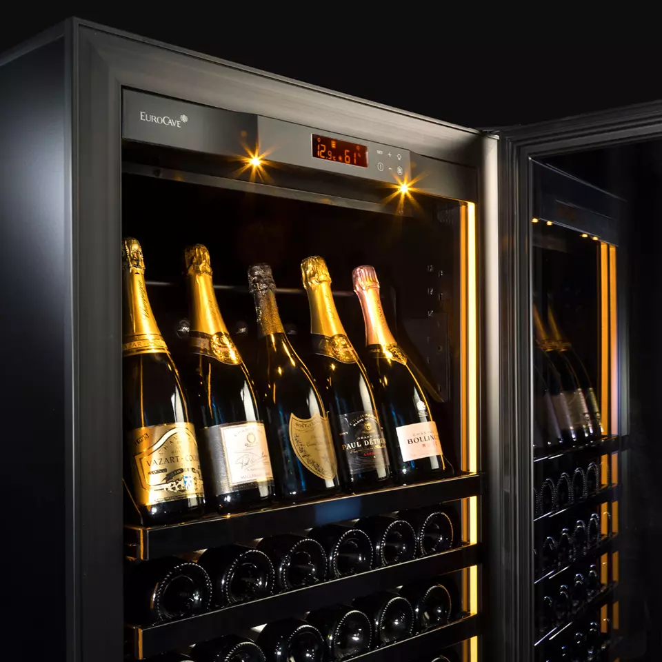 Cave à vin- Conception de biens d'équipement pour l'industrie-Innovation-Design Industriel -Agence de design industriel Lyon - Design global - Modélisation CAO 3D pour industrie. Designer industriel indépendant